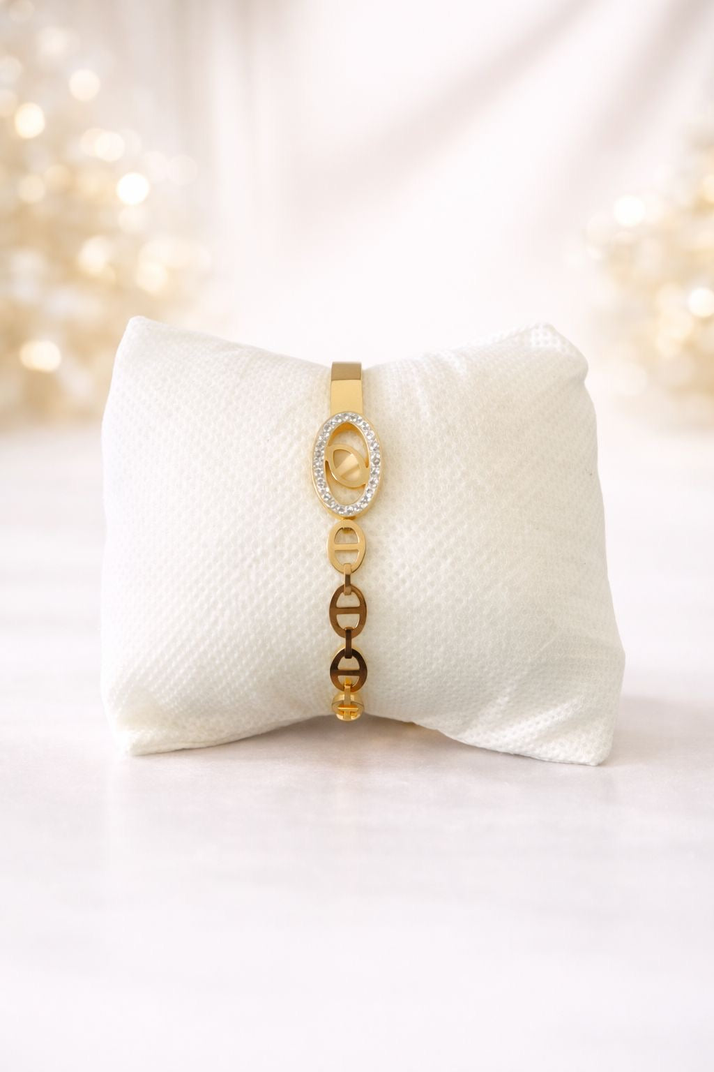 Bracelet à motifs en acier inoxydable doré