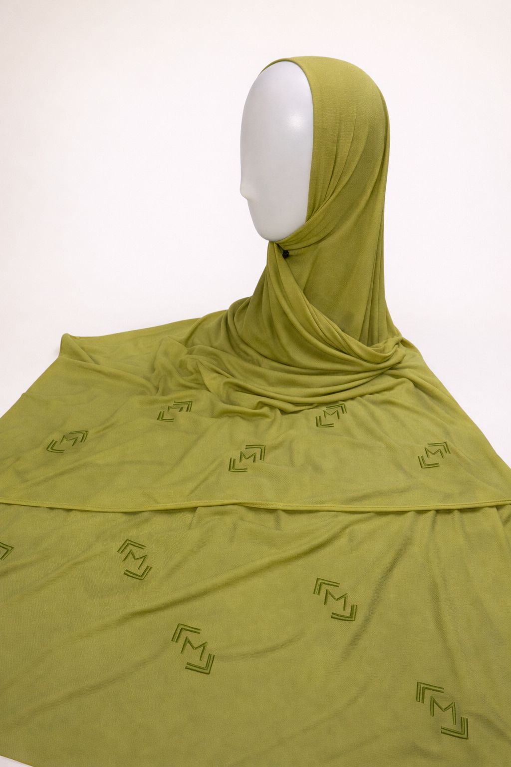 Hijab Jersey Premium – Broderie M haute qualité