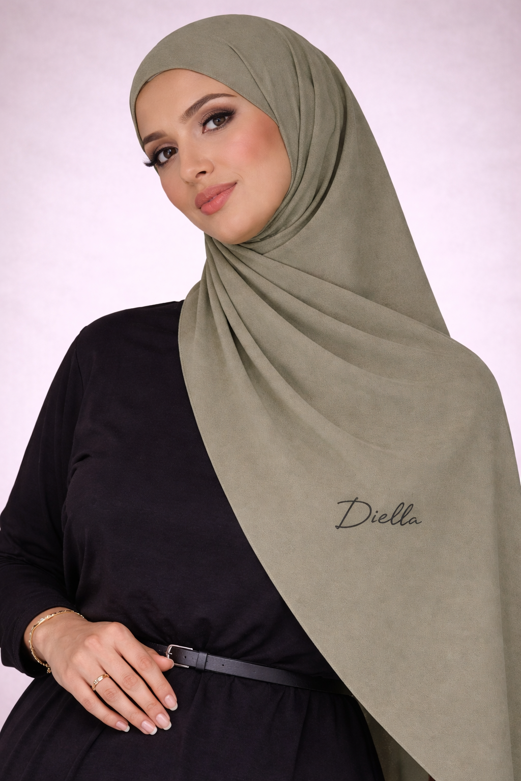 Hijab Air Plume
