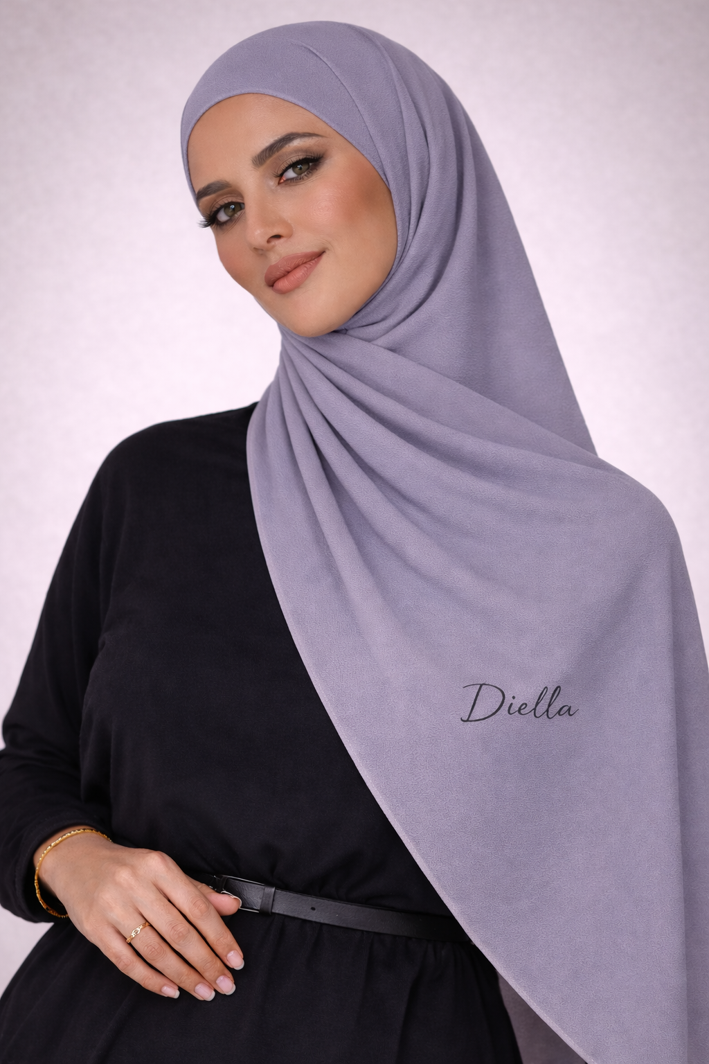 Hijab Air Plume