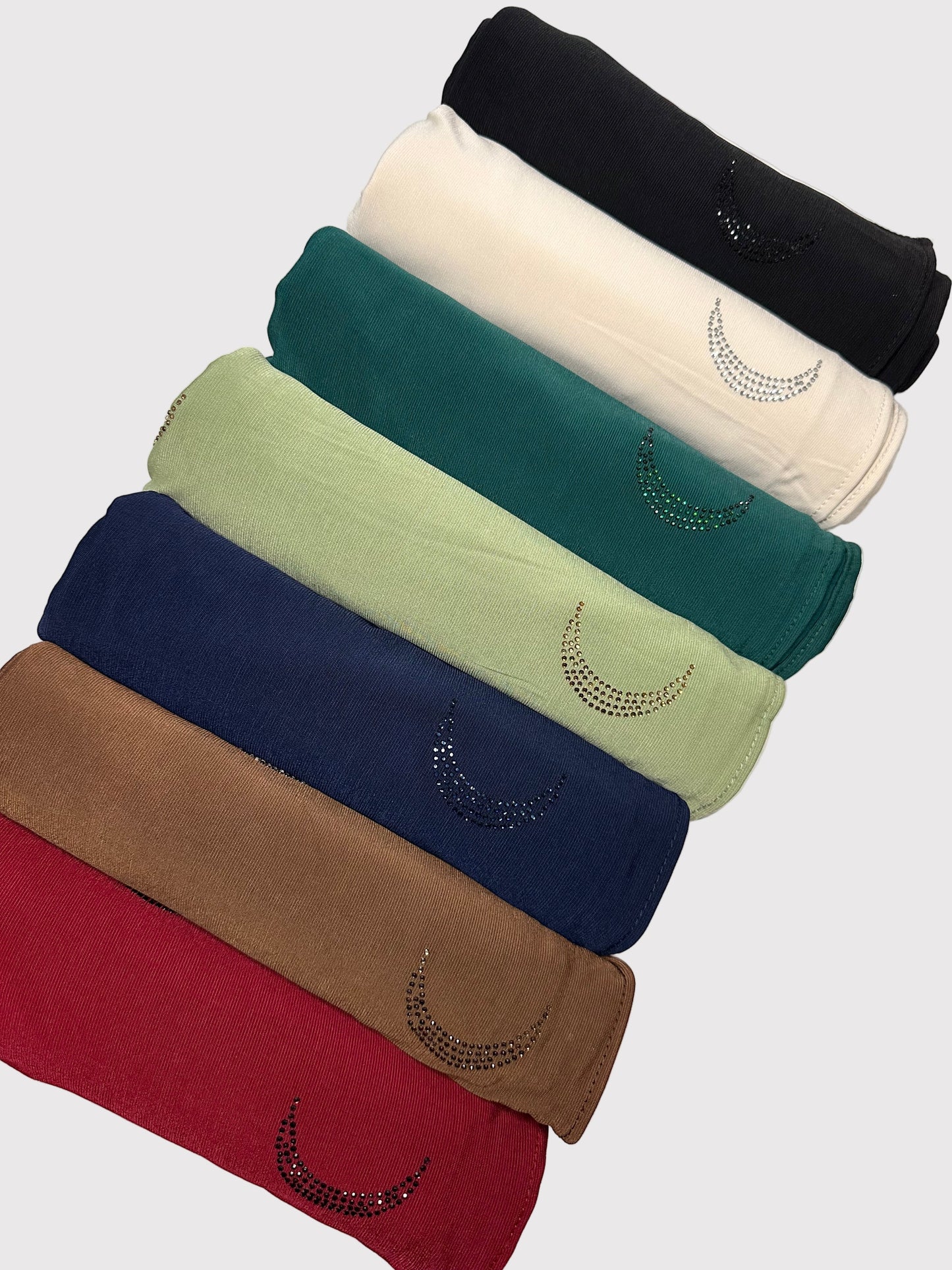 🌙 Hijab Signature – “Voile de Lune”