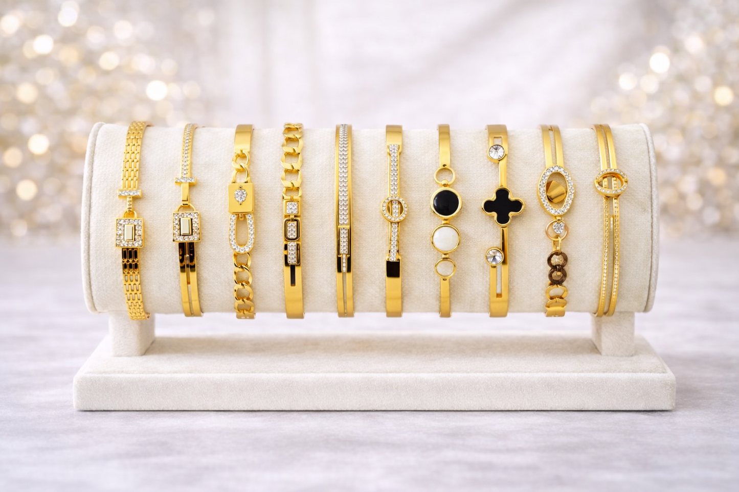 Bracelet à motifs en acier inoxydable doré