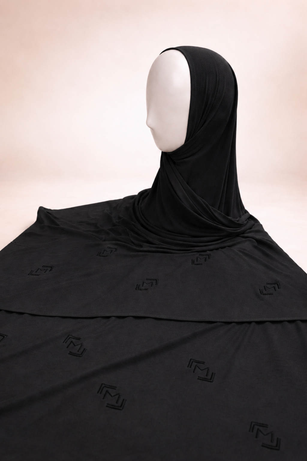 Hijab Jersey Premium – Broderie M haute qualité