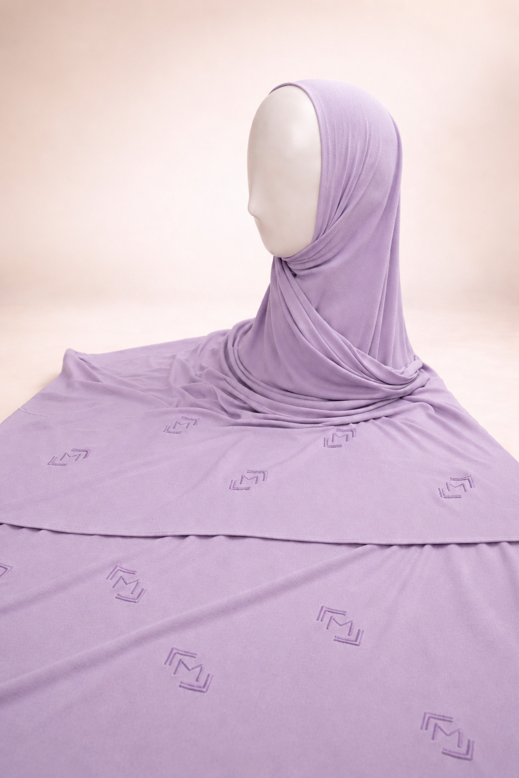 Hijab Jersey Premium – Broderie M haute qualité
