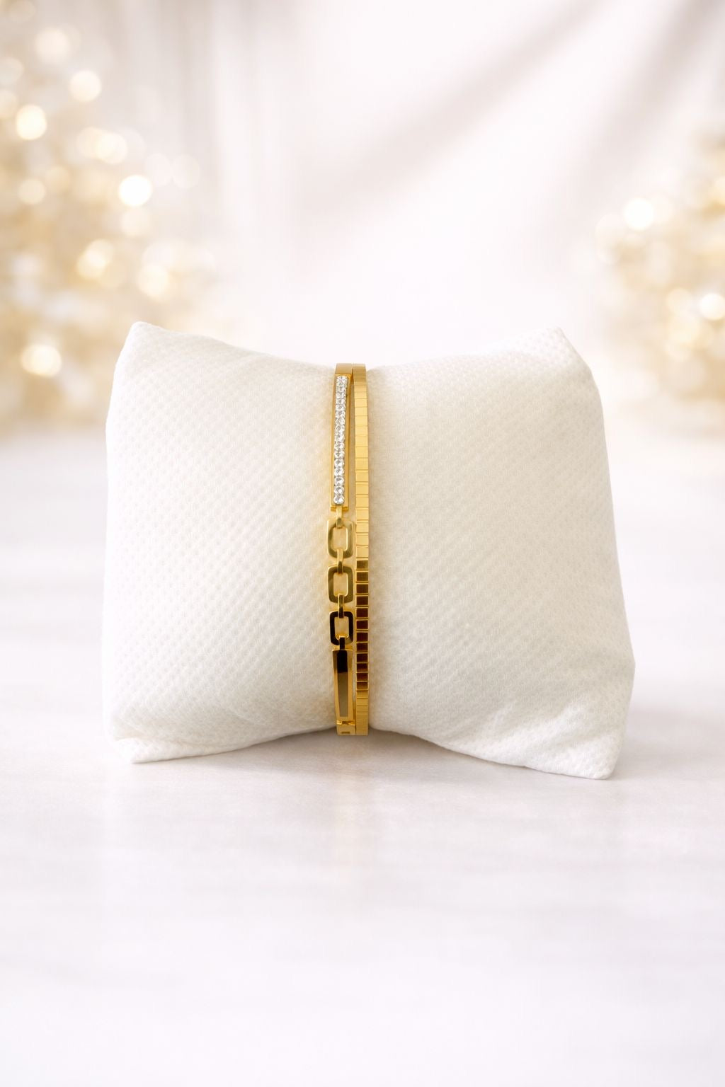 Bracelet à motifs en acier inoxydable doré